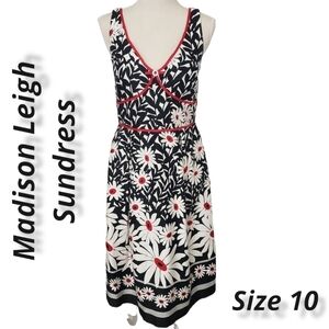 Madison Leigh Sundress Black and White Daisies 10 EUC Adj Straps Padded Bra